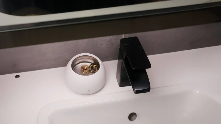 Can the Dental Pod clean jewelry?