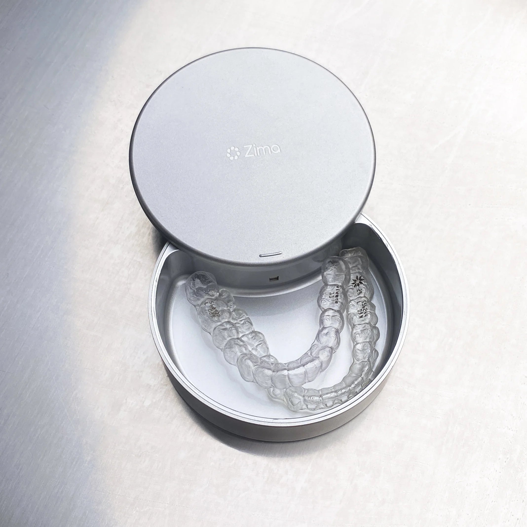 Zima UV Case